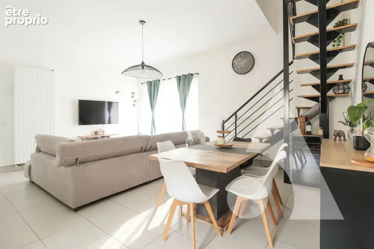 Maison à GRANDFRESNOY