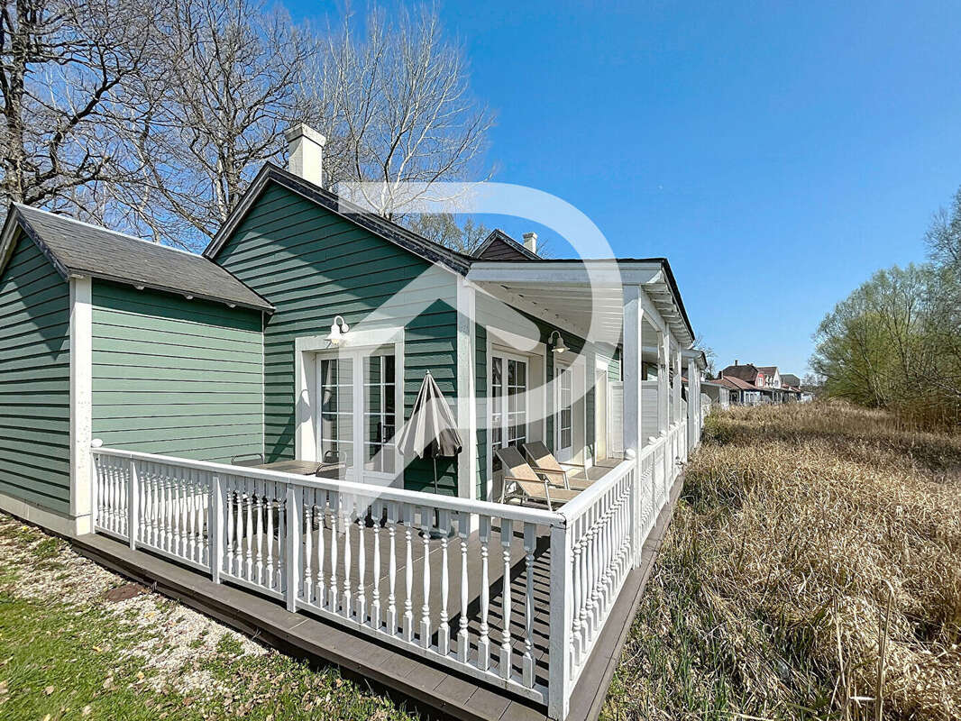 Maison à CHAMOUILLE