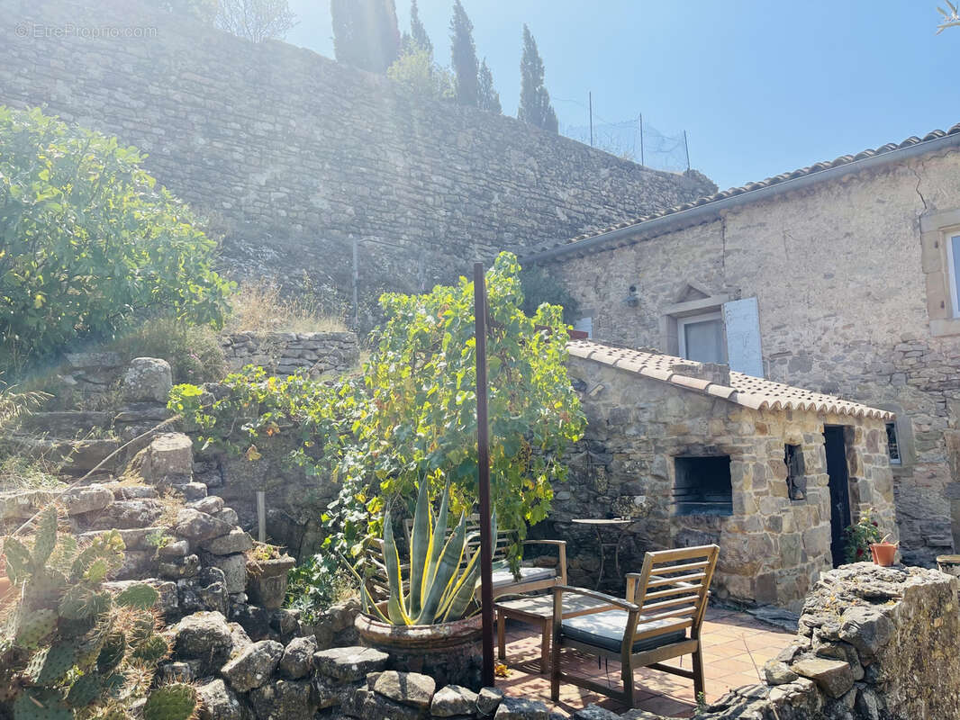 Maison à MONTBRUN-DES-CORBIERES