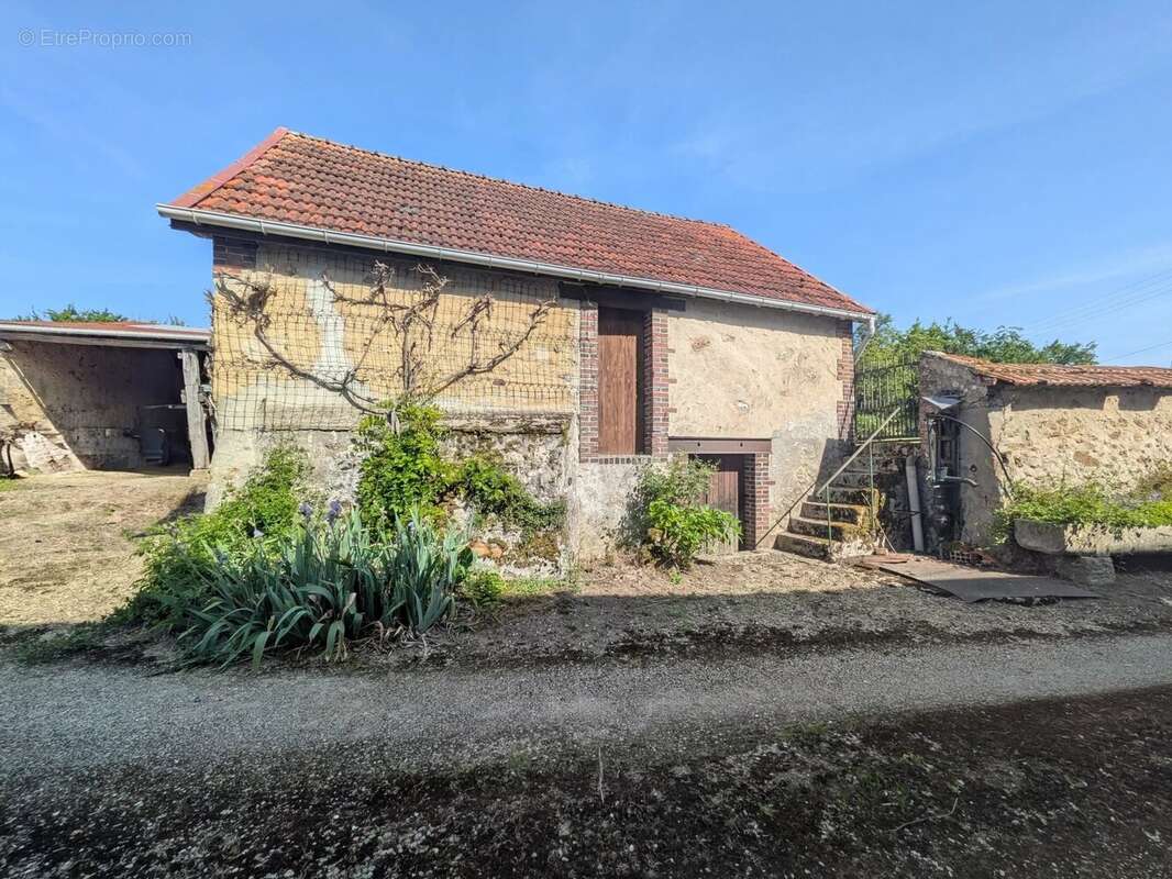Maison pleine de potentiel pour les amoureux de nature et de grands espaces - photo 16