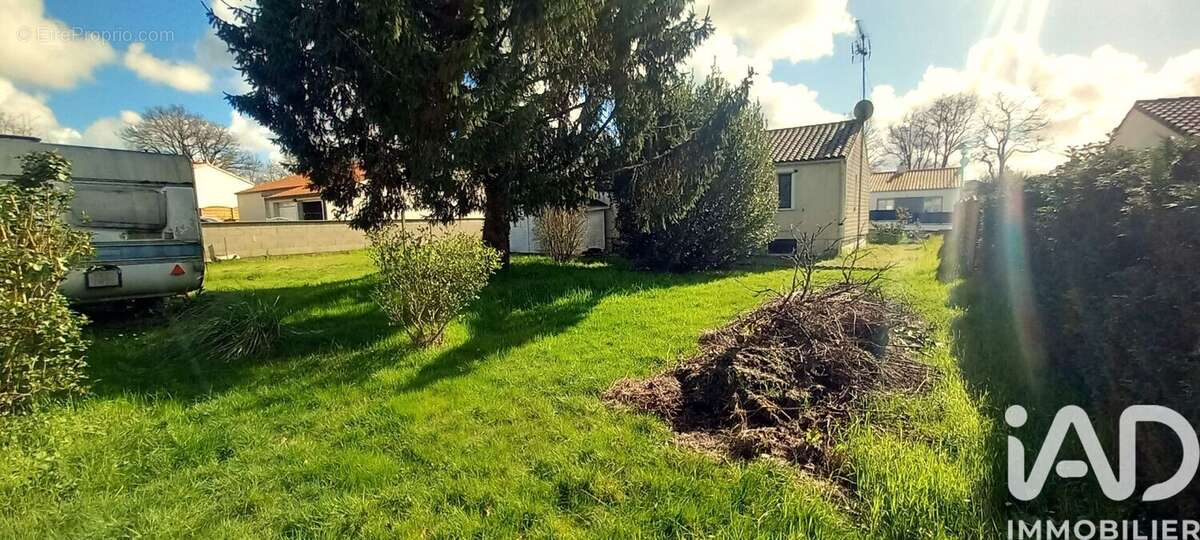 Photo 2 - Maison à BEAULIEU-SOUS-LA-ROCHE