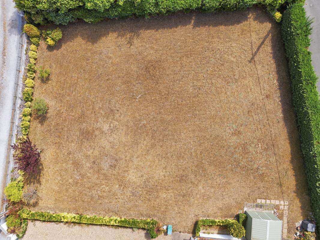 Terrain plat constructible 510m² à Boucau dans une impasse - photo 2