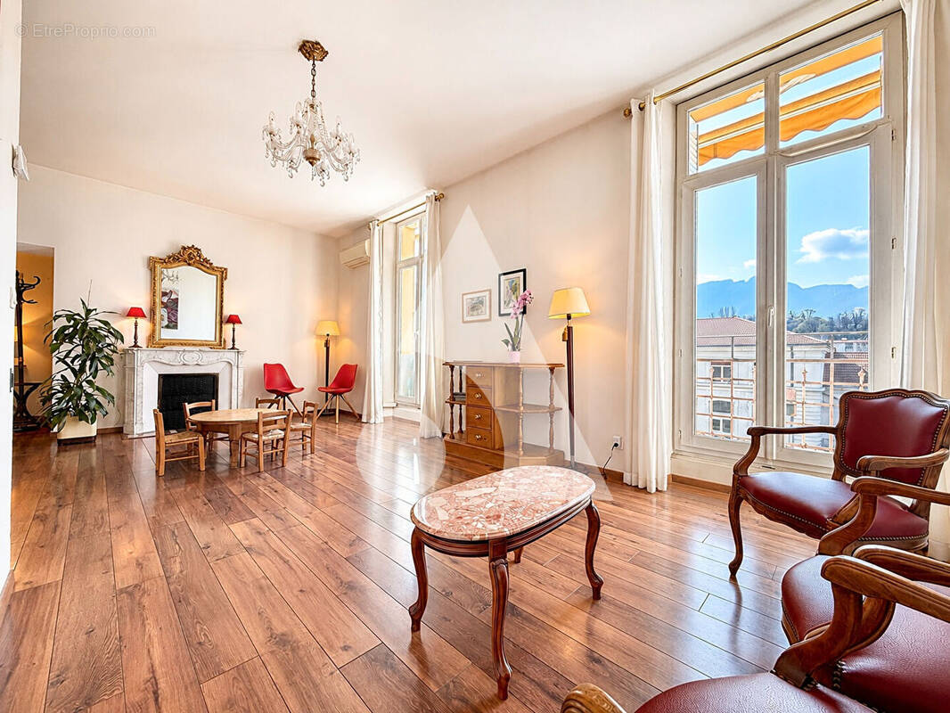 Appartement à AIX-LES-BAINS
