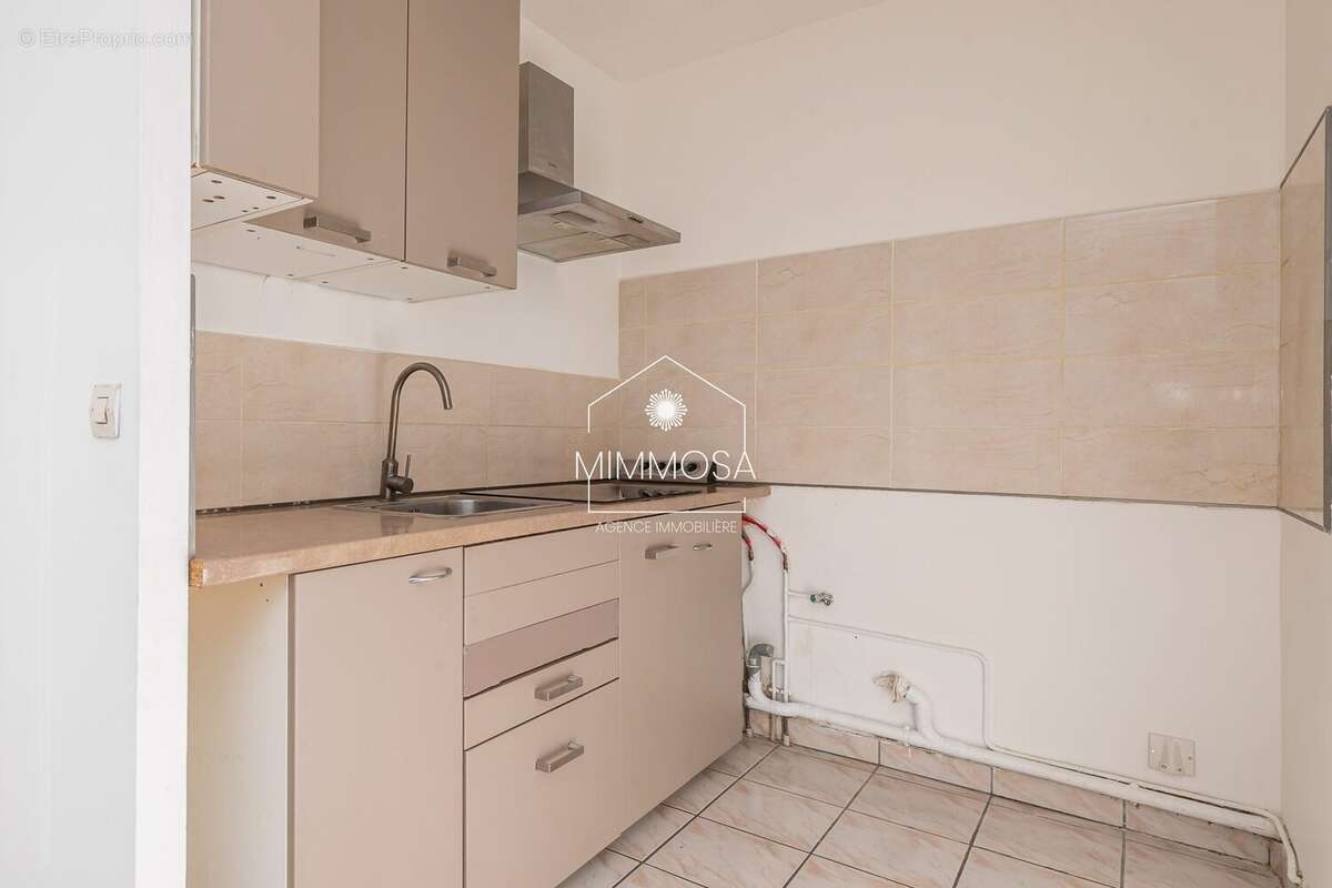 Appartement à LES PAVILLONS-SOUS-BOIS