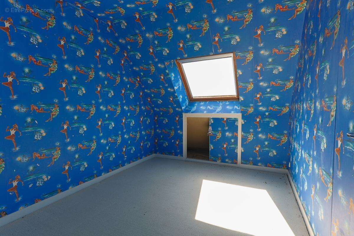Maison - 128 m² - Isigny-le-Buat (50) - photo 9