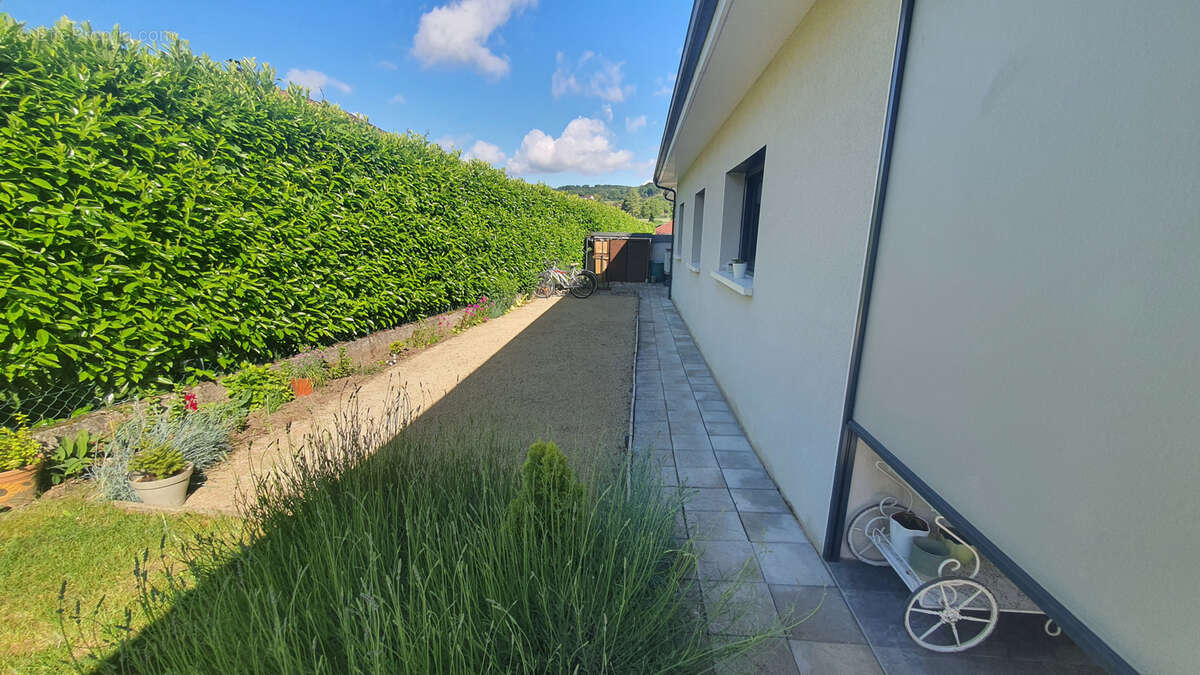 Maison à SOLEYMIEU
