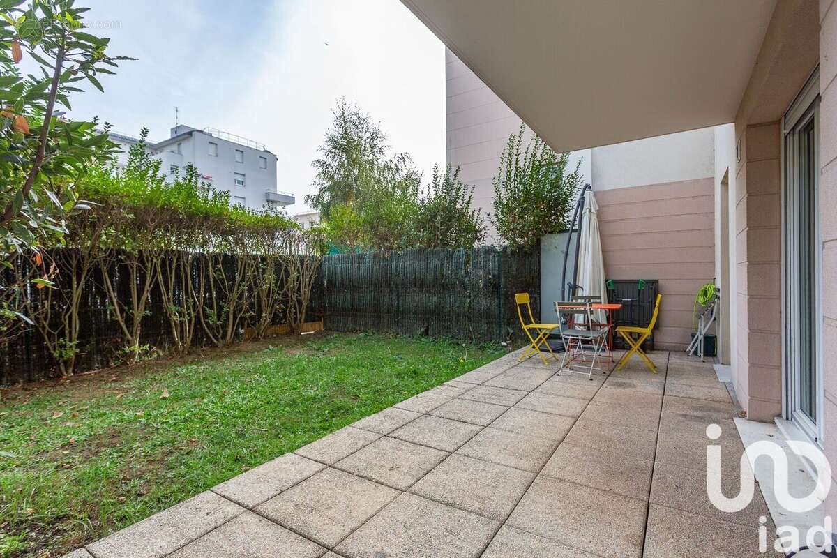 Photo 2 - Appartement à VIRY-CHATILLON