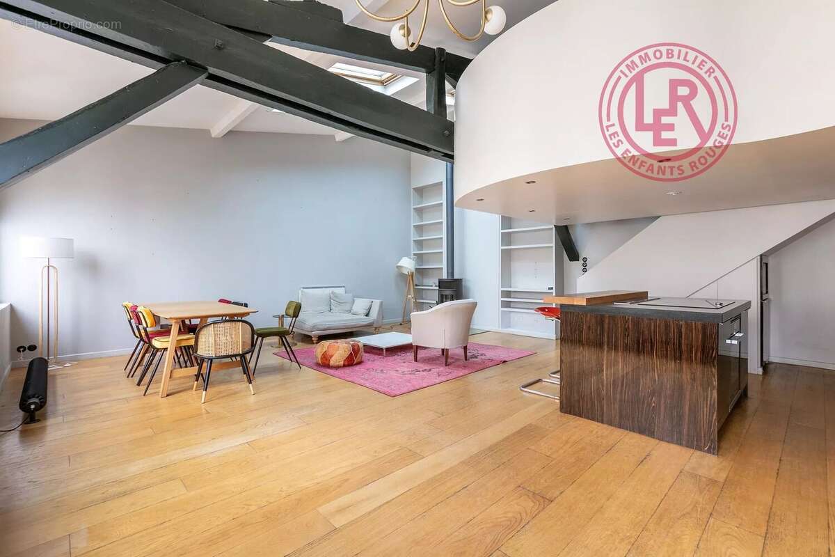 Appartement à PARIS-11E