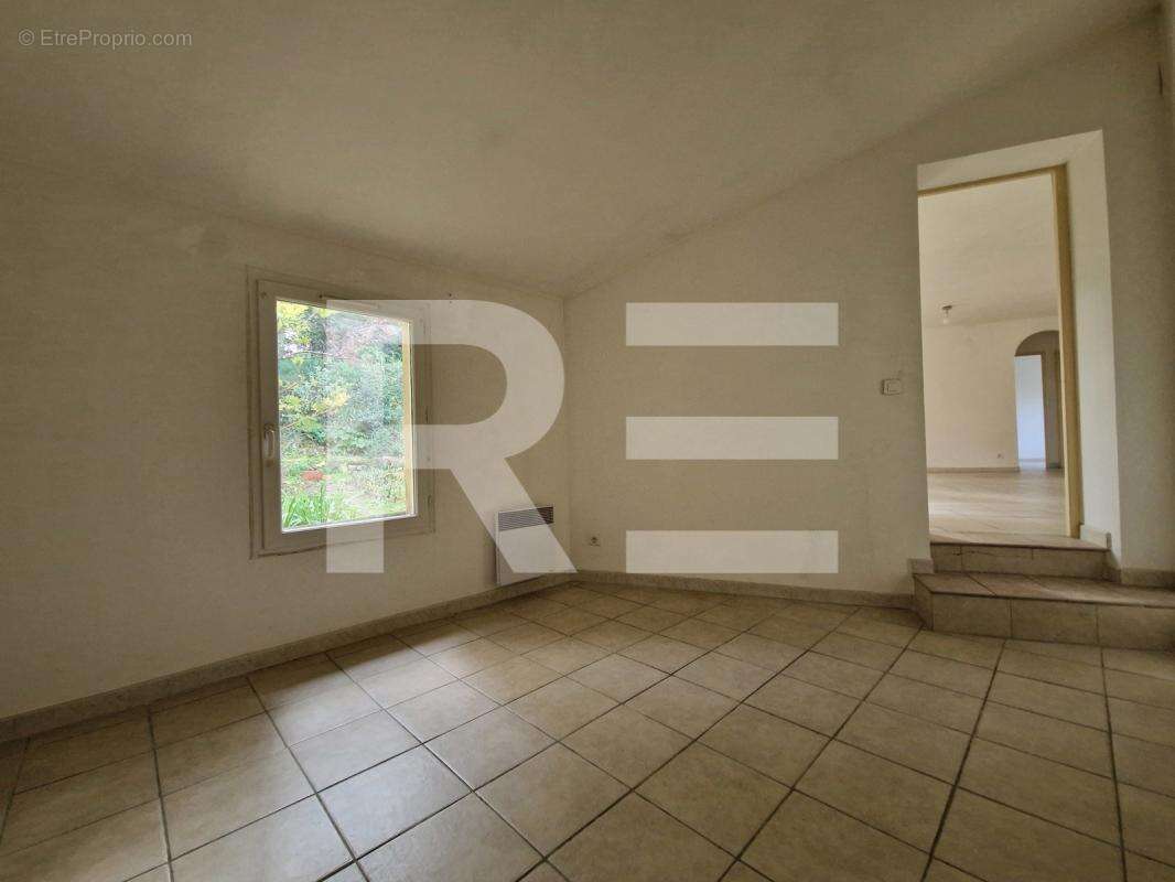 Maison à ARPAILLARGUES-ET-AUREILLAC