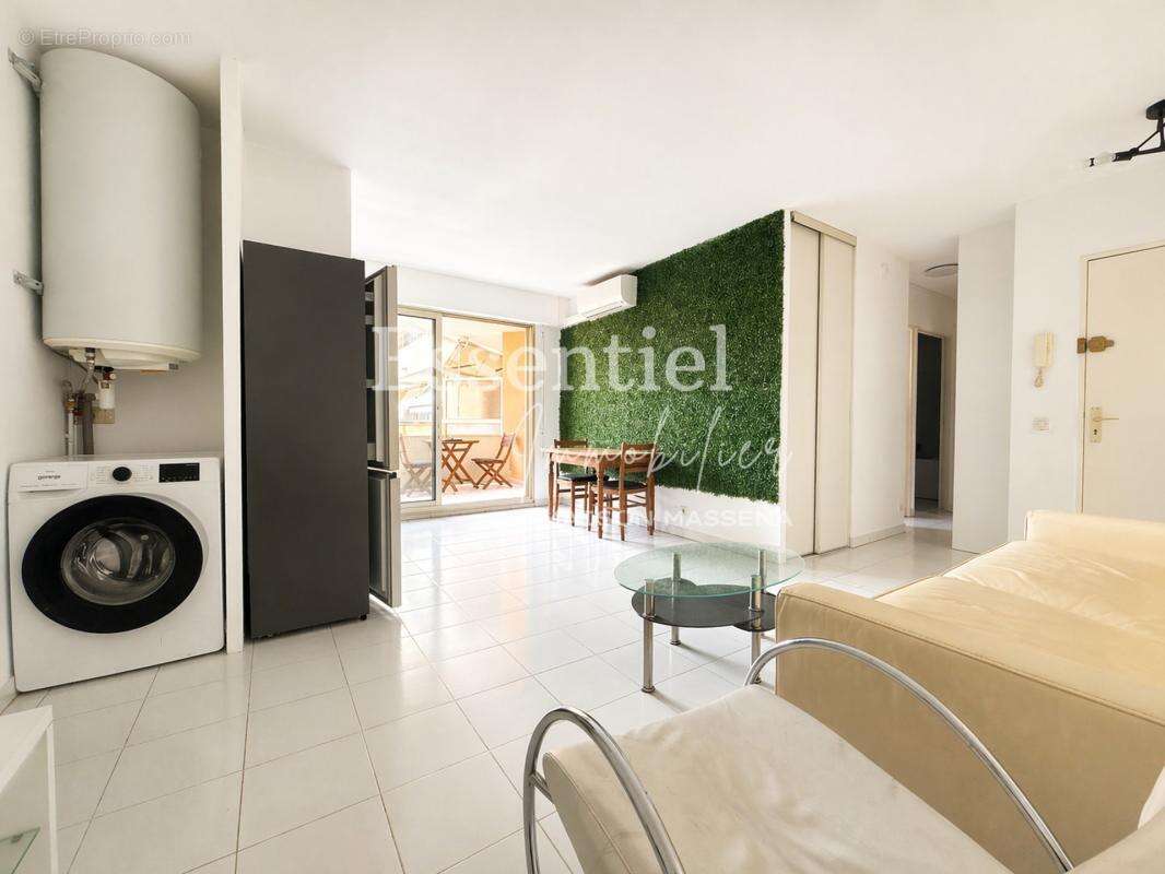 Appartement à CAGNES-SUR-MER