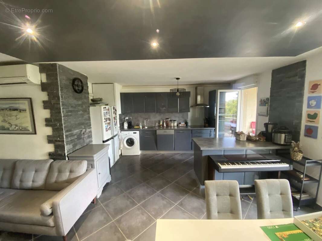 Appartement à MARSEILLE-13E