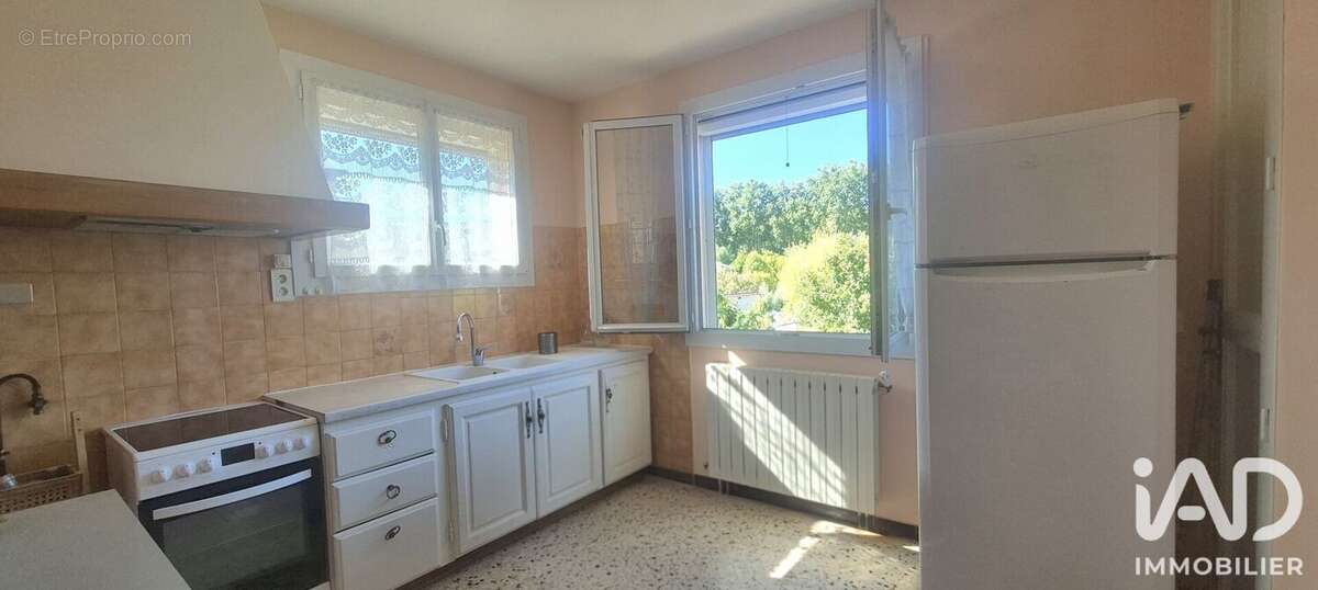 Maison 103 m² à Laroque  - photo 7