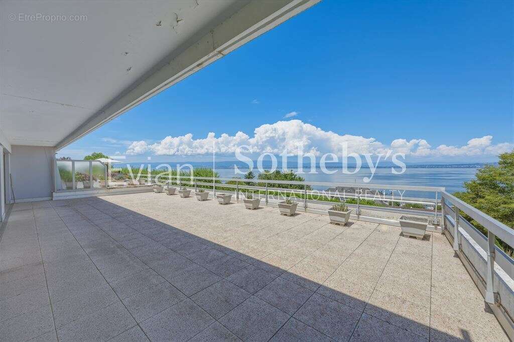 Vente evian-les-bains – appartement t4 avec vue panoramique sur le lac léman - photo 8