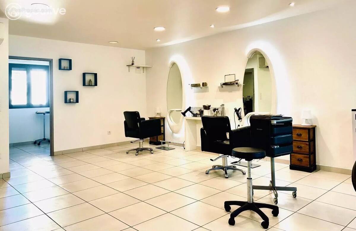 Commerce à CERVIONE