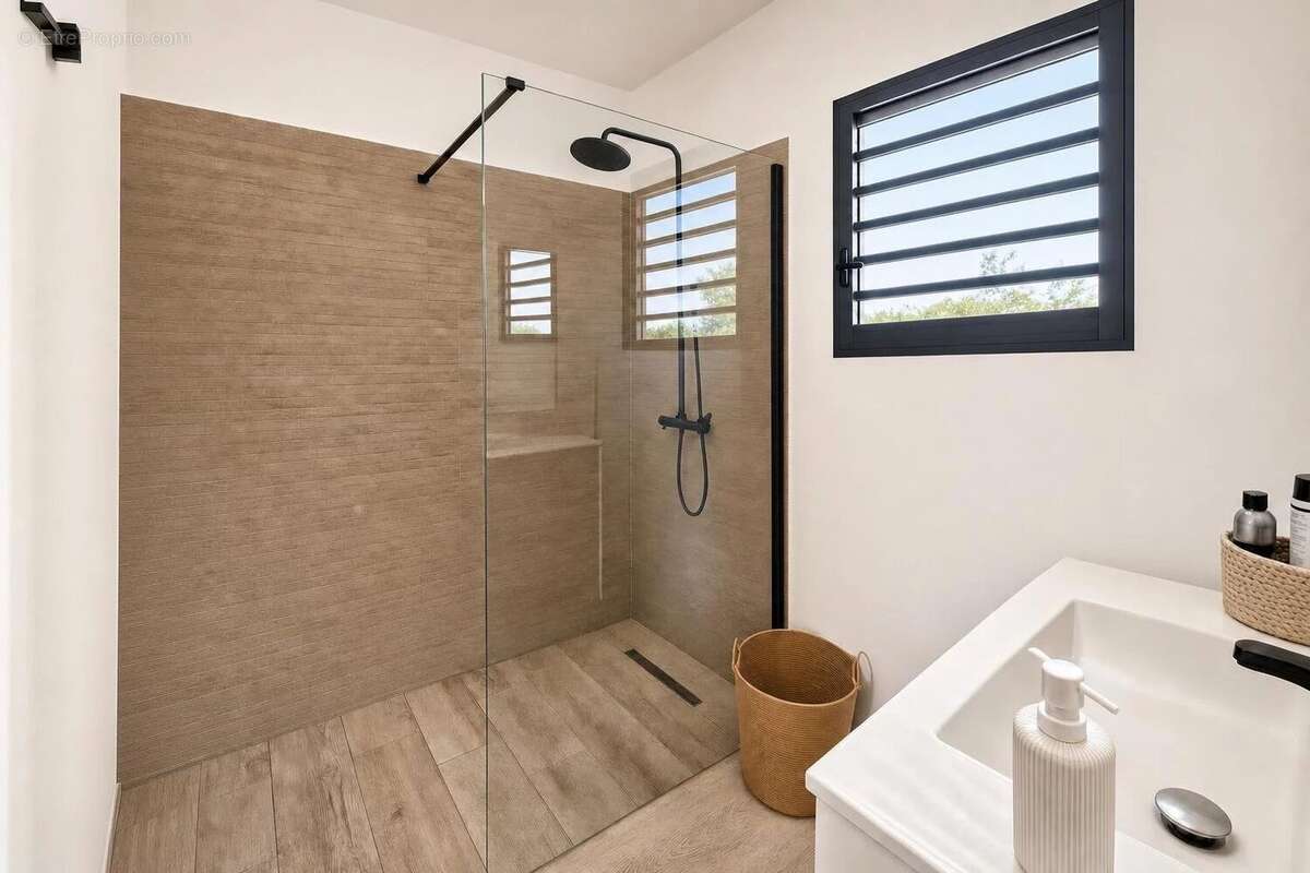 À VENDRE – Villa 5 pièces – Le Tampon - photo 6