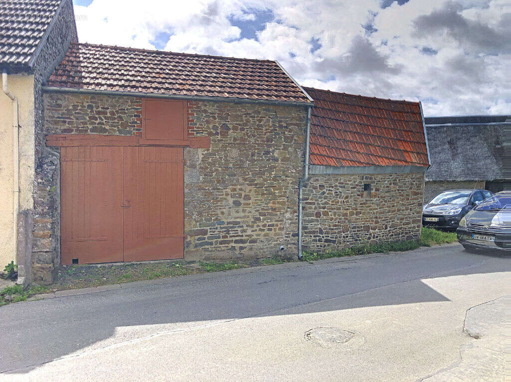 Maison à SAINT-PAIR-SUR-MER