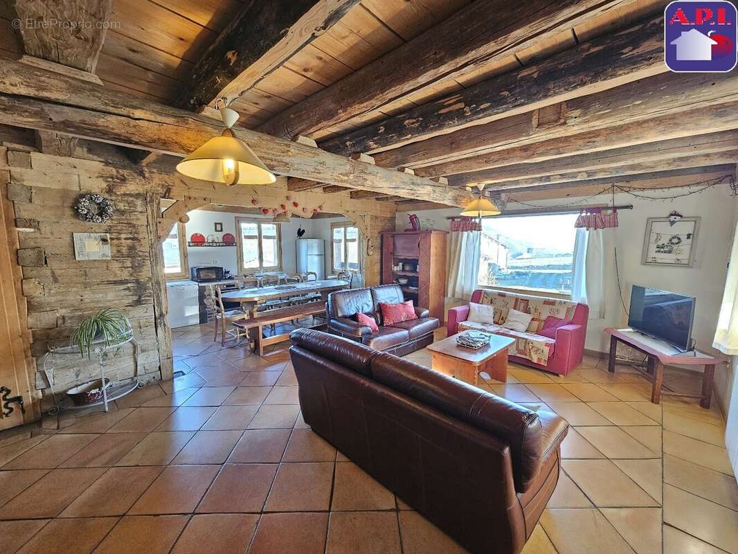 Maison à SAINT-PIERRE-DELS-FORCATS