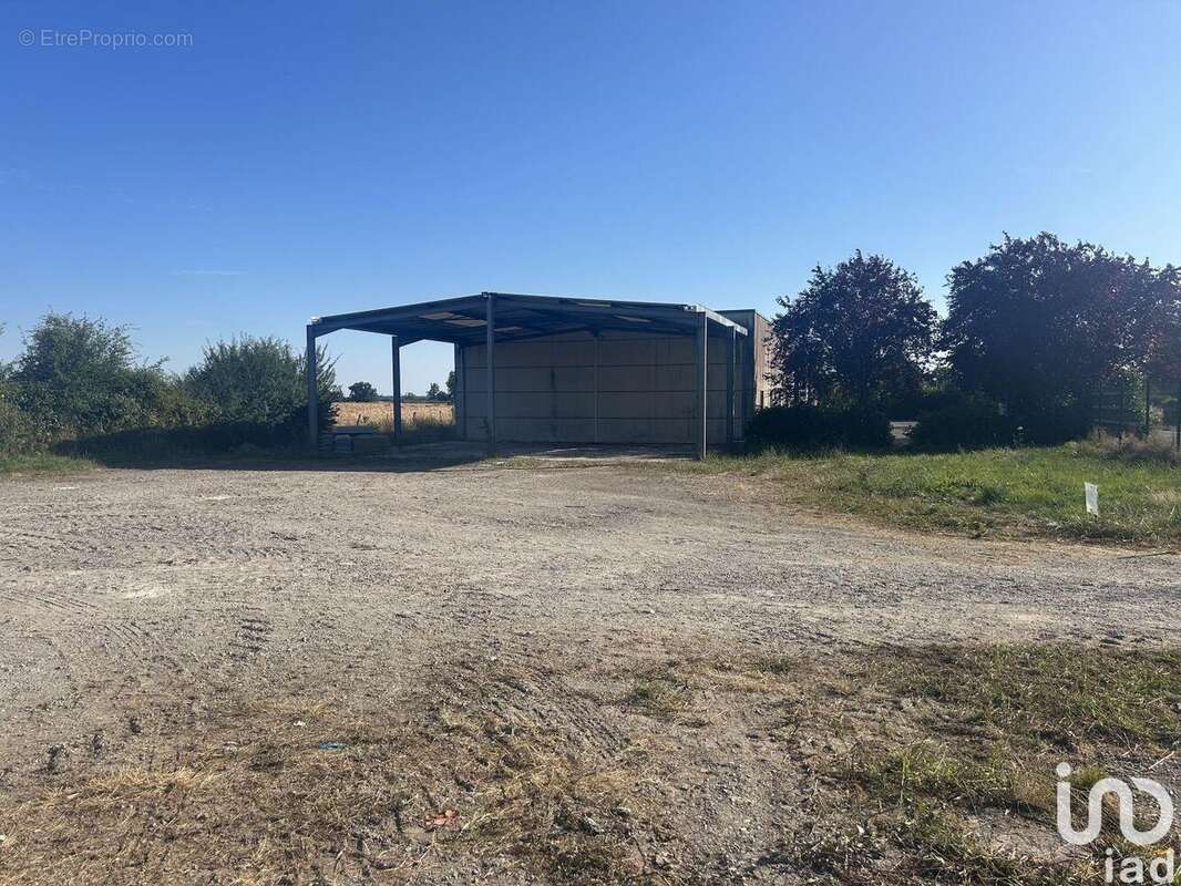 Photo 7 - Commerce à LUCENAY-LES-AIX