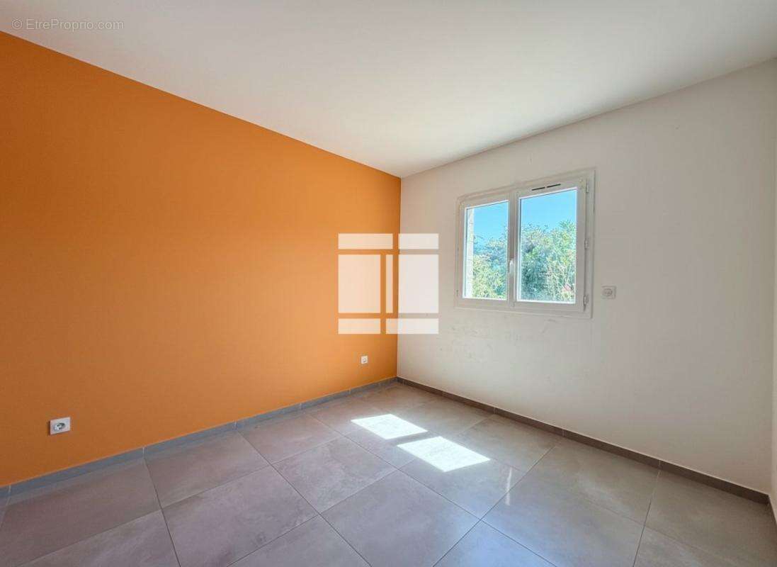 Maison de plain-pied avec 4 chambres - photo 5