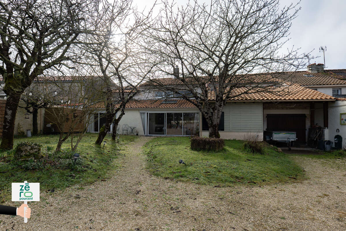 Maison à SAINT-VAIZE