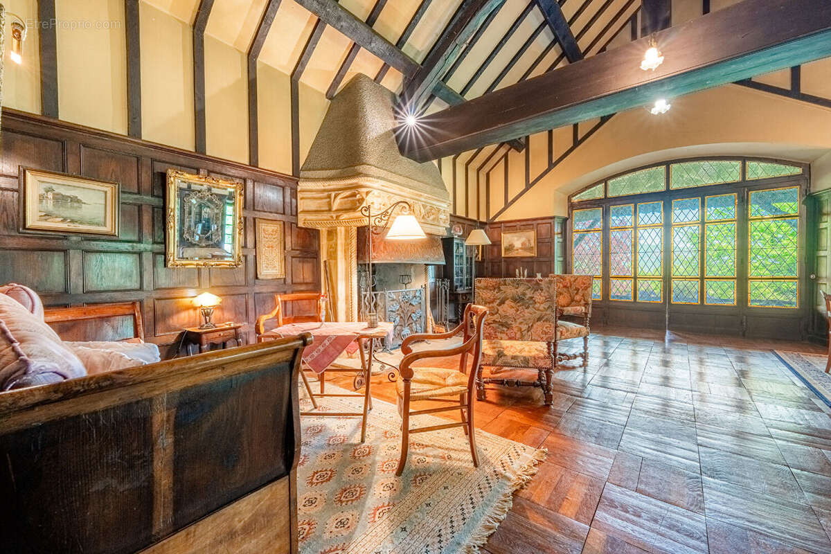Maison de caractère à Peyrieu; Idéale chambres d'hôtes ou gîtes - photo 2