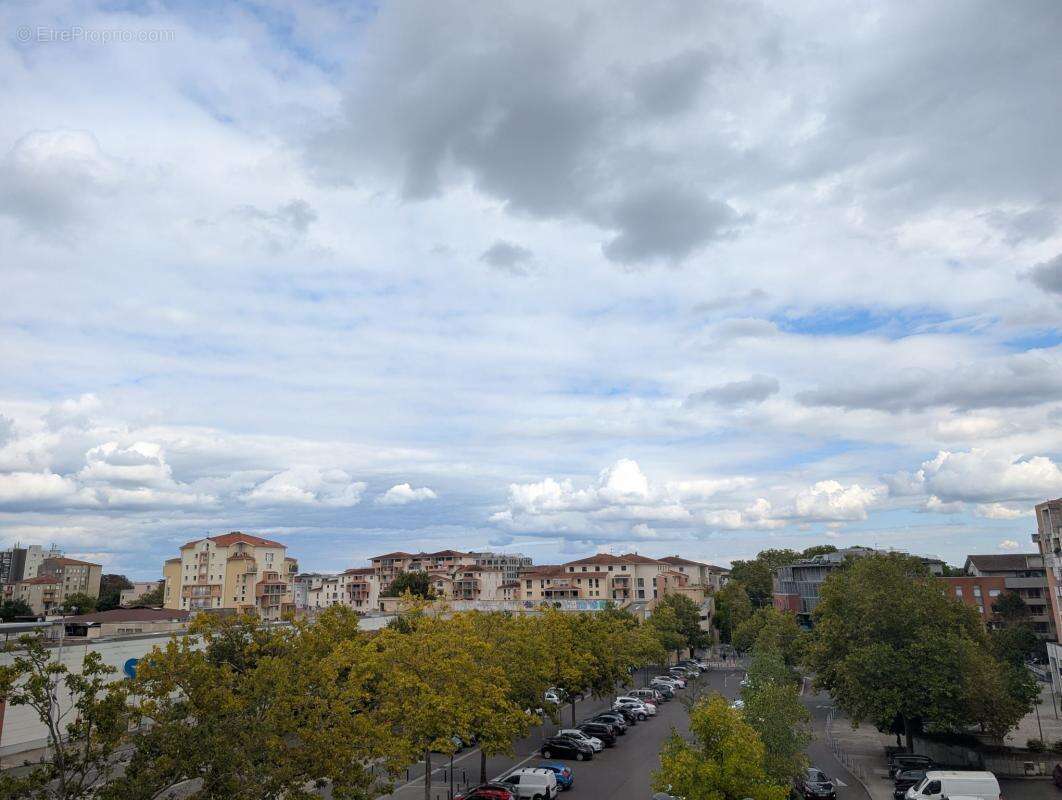 Appartement à COLOMIERS
