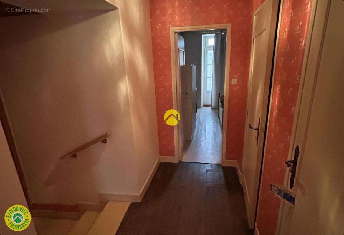 Appartement à MONTMARAULT