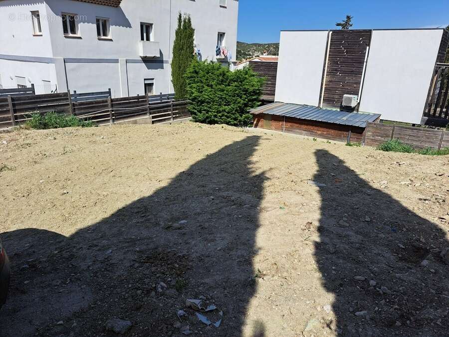 Terrain à LE ROVE