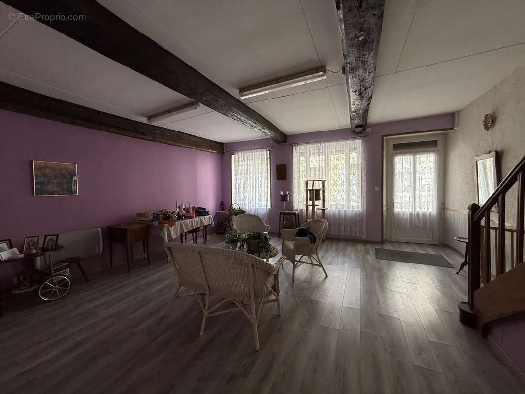 Appartement à ETAULIERS