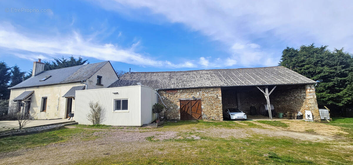 Maison à SAINT-LAURENT-DE-LIN