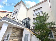 Appartement à L'HAY-LES-ROSES