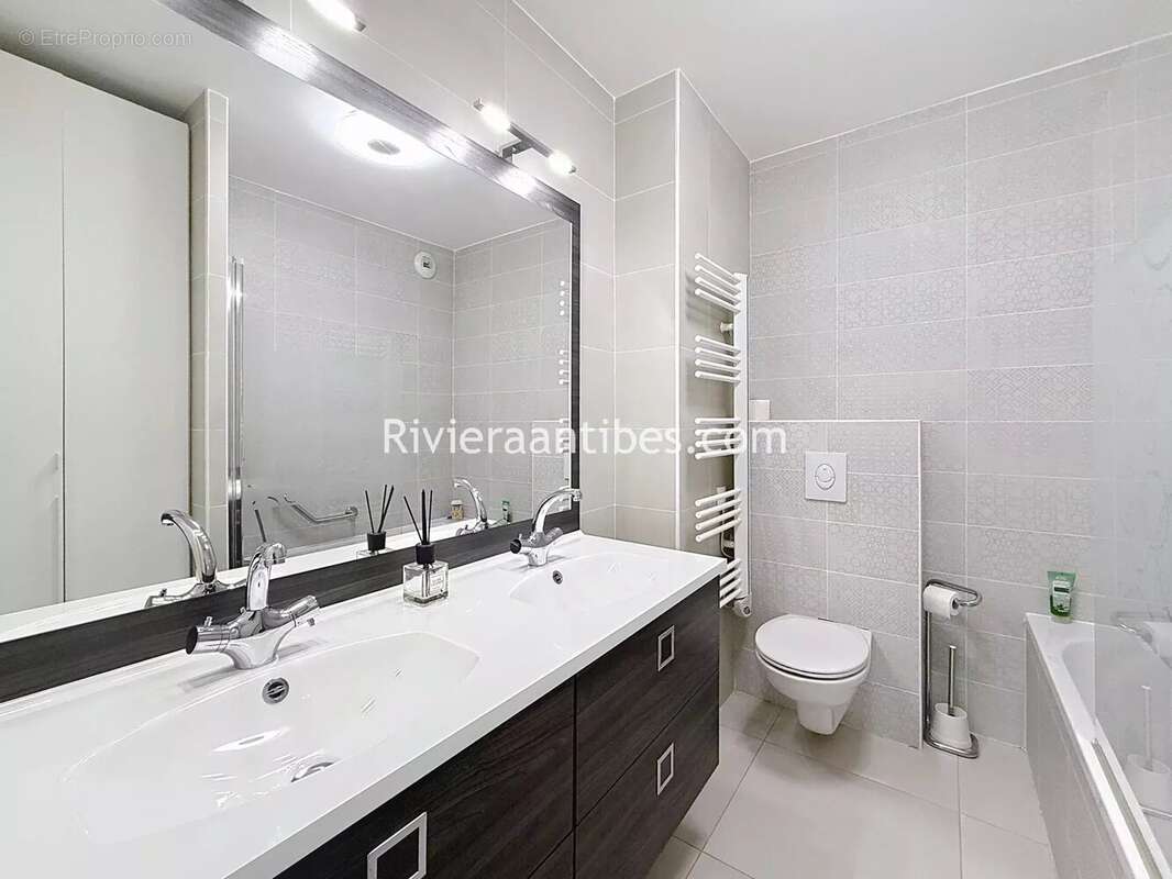 Antibes vue mer dernier etage 133m² - photo 14