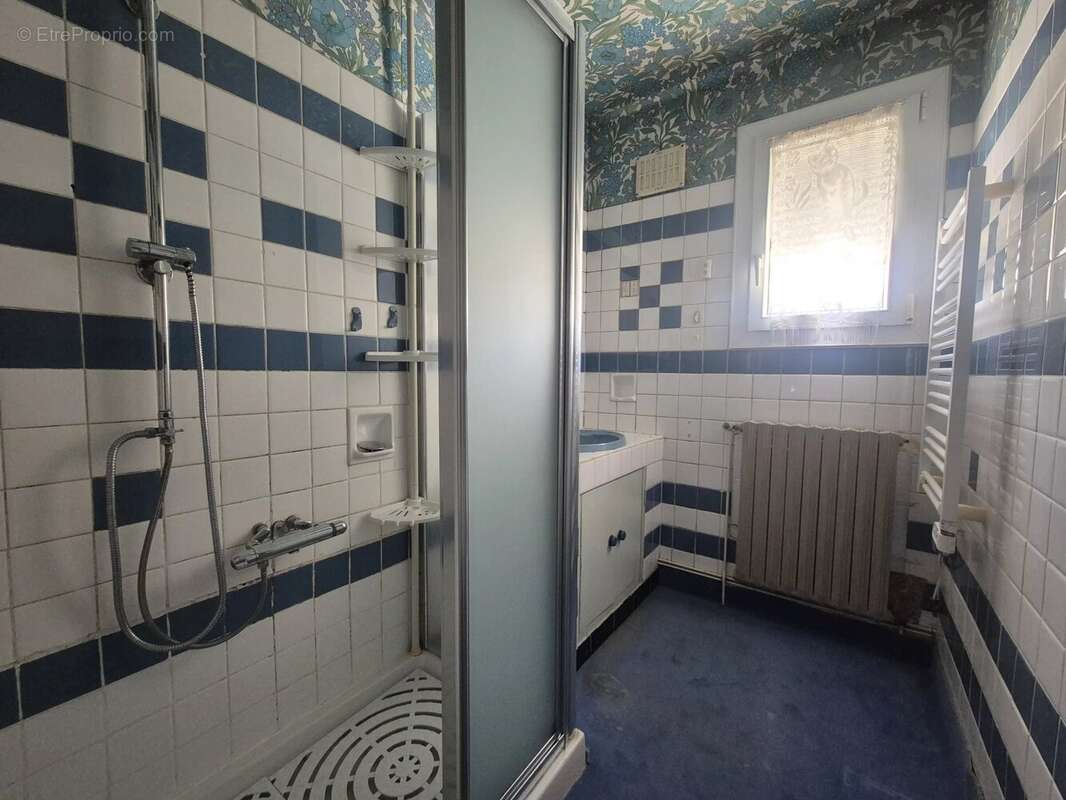 Pavillon 81 m² - laval - photo 6