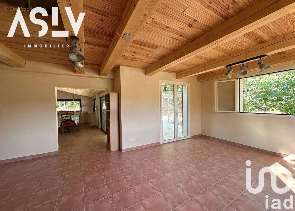 Photo 5 - Maison à SIGNES