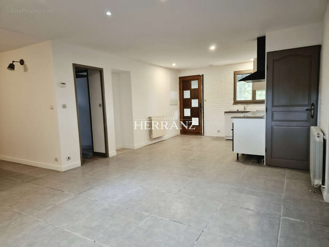 Maison 4 chambres / piscine - photo 3