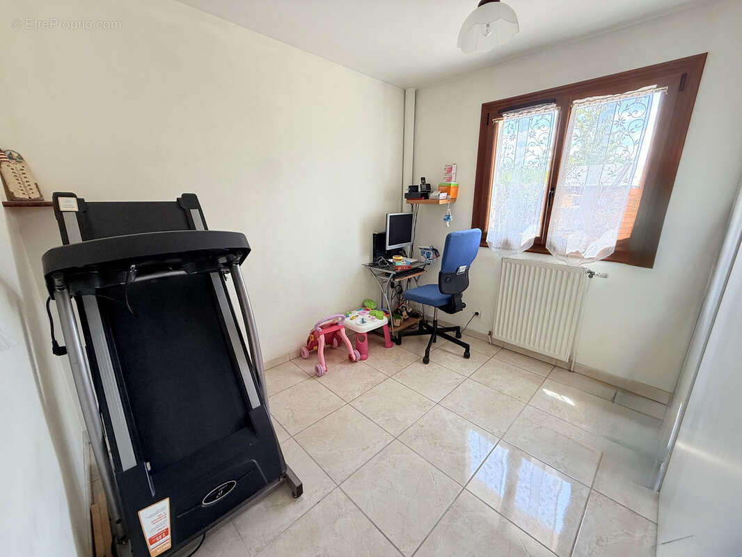 - Maison 4 chambres avec s/sol - - photo 8