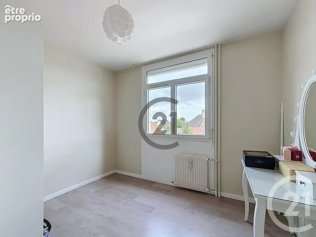 Appartement 75 m² à Saint-Andre-Les-Vergers  - photo 7