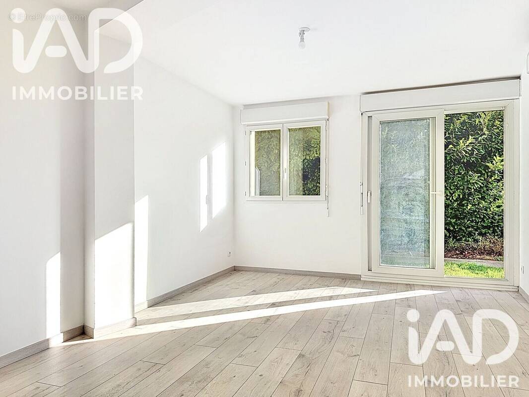 Photo 1 - Appartement à VILLENOY
