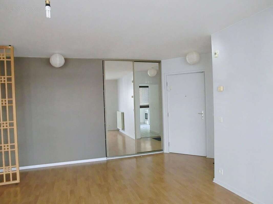 Appartement à MONTIGNY-LE-BRETONNEUX