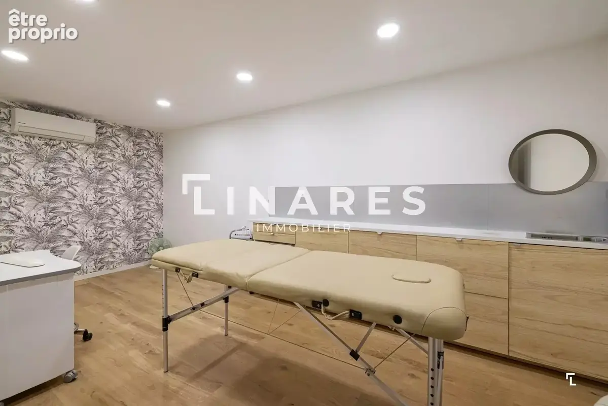 LA PRESTIGIEUSE - Villa T5 de 310m² - Piscines intérieure et extérieure - Salle de sport  - Cuisine d'été - Jardin 990m² - 13420 - photo 26