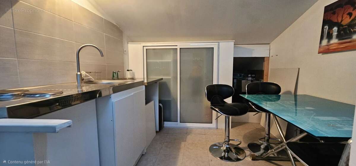 Maison à SOLLIES-PONT