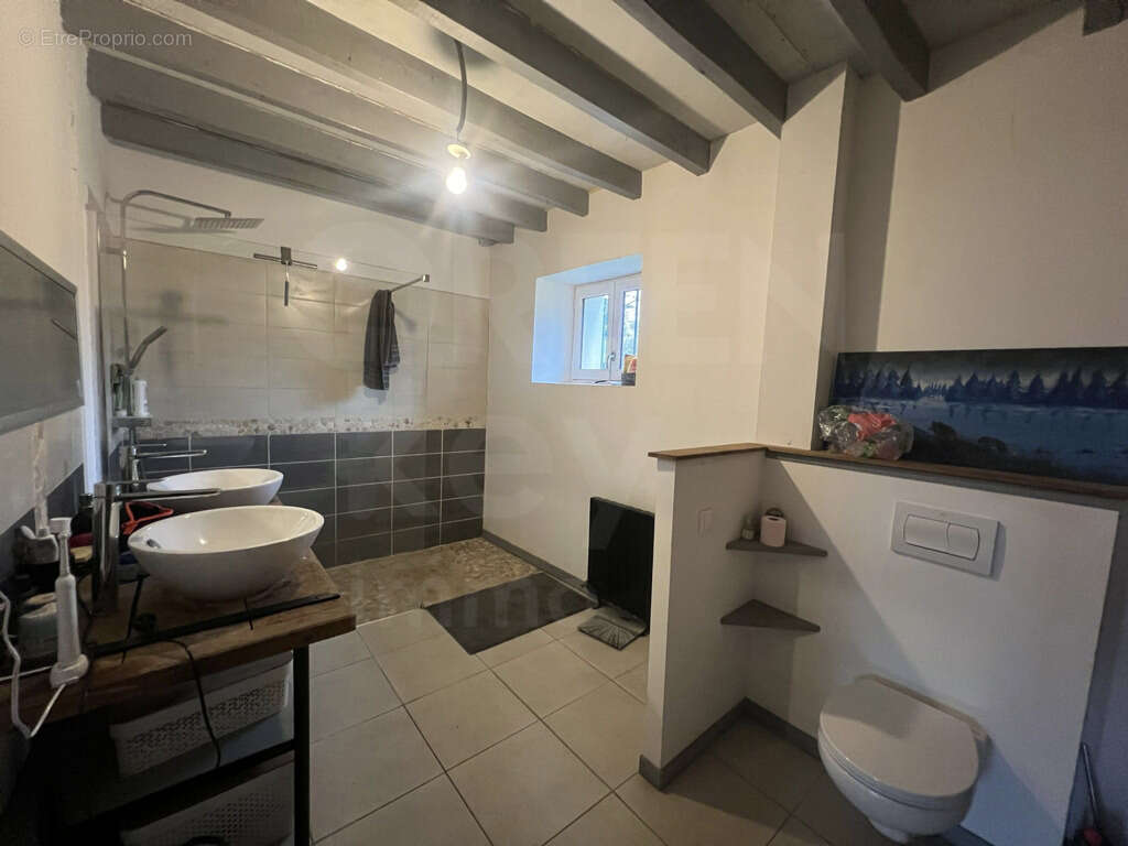 Maison à SAINT-AMAND-EN-PUISAYE