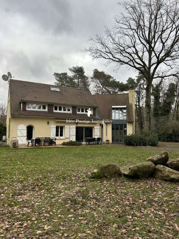 Maison à FONTAINEBLEAU