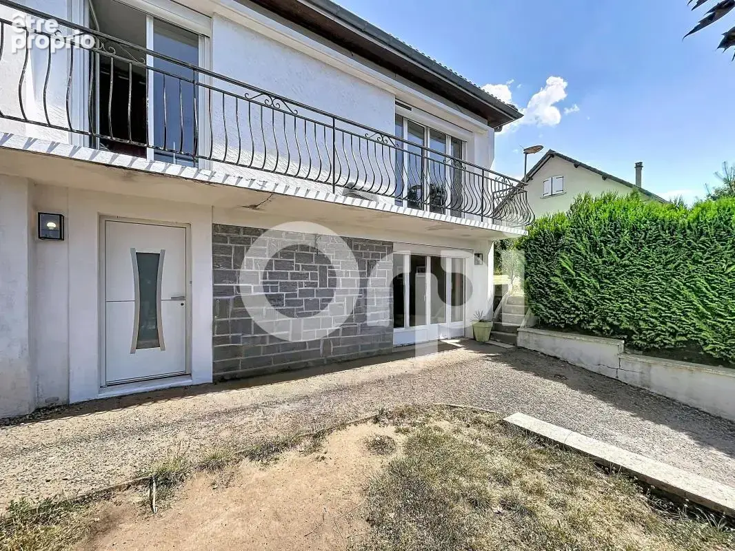Photo Maison à Favars au prix de 157 000€