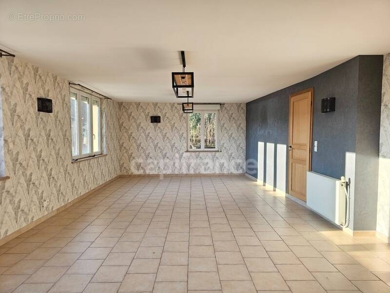 Maison à BOUVAINCOURT-SUR-BRESLE