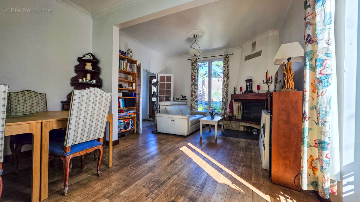 Maison à CARRIERES-SOUS-POISSY