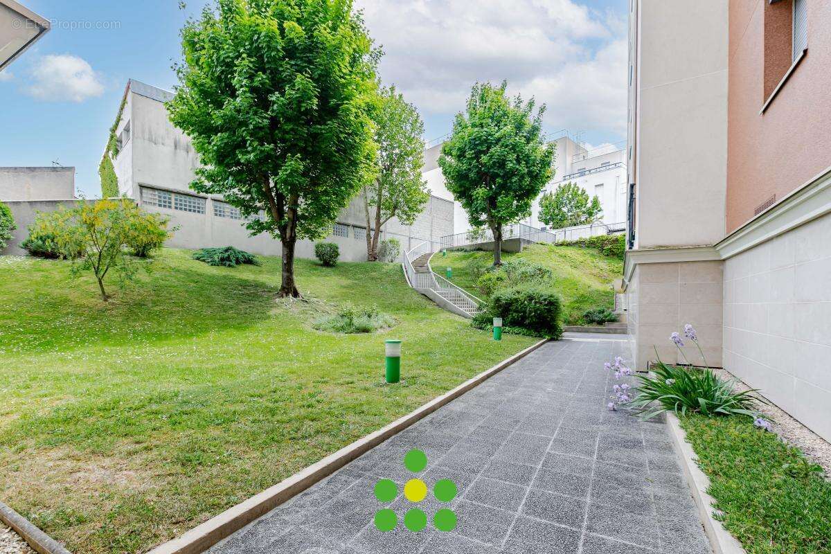 Appartement à NANTERRE