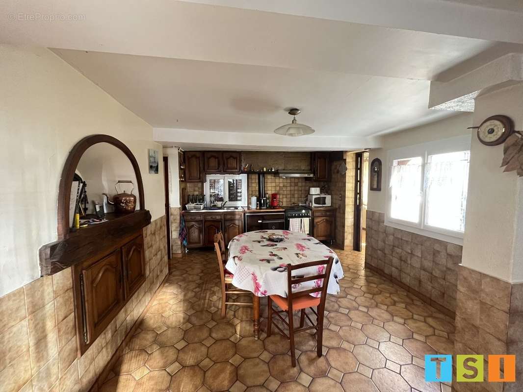 Maison à SALLES-ET-PRATVIEL