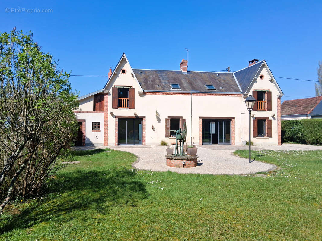 Maison à LES CHOUX
