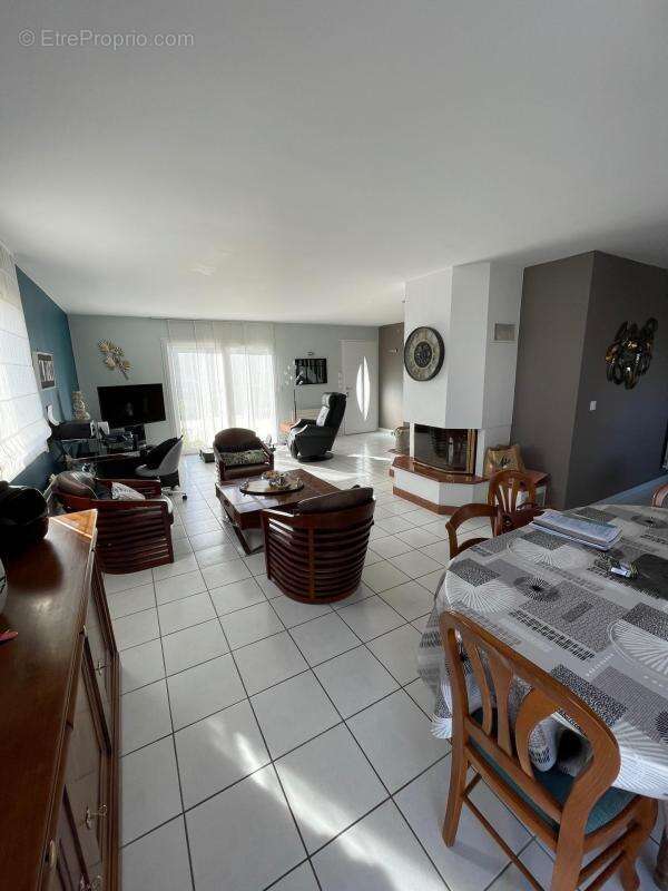 Maison à LOCMARIAQUER